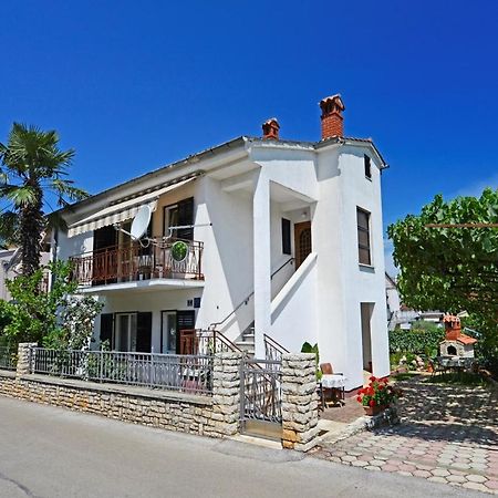 Apartment Complex Nevia بوريتش المظهر الخارجي الصورة