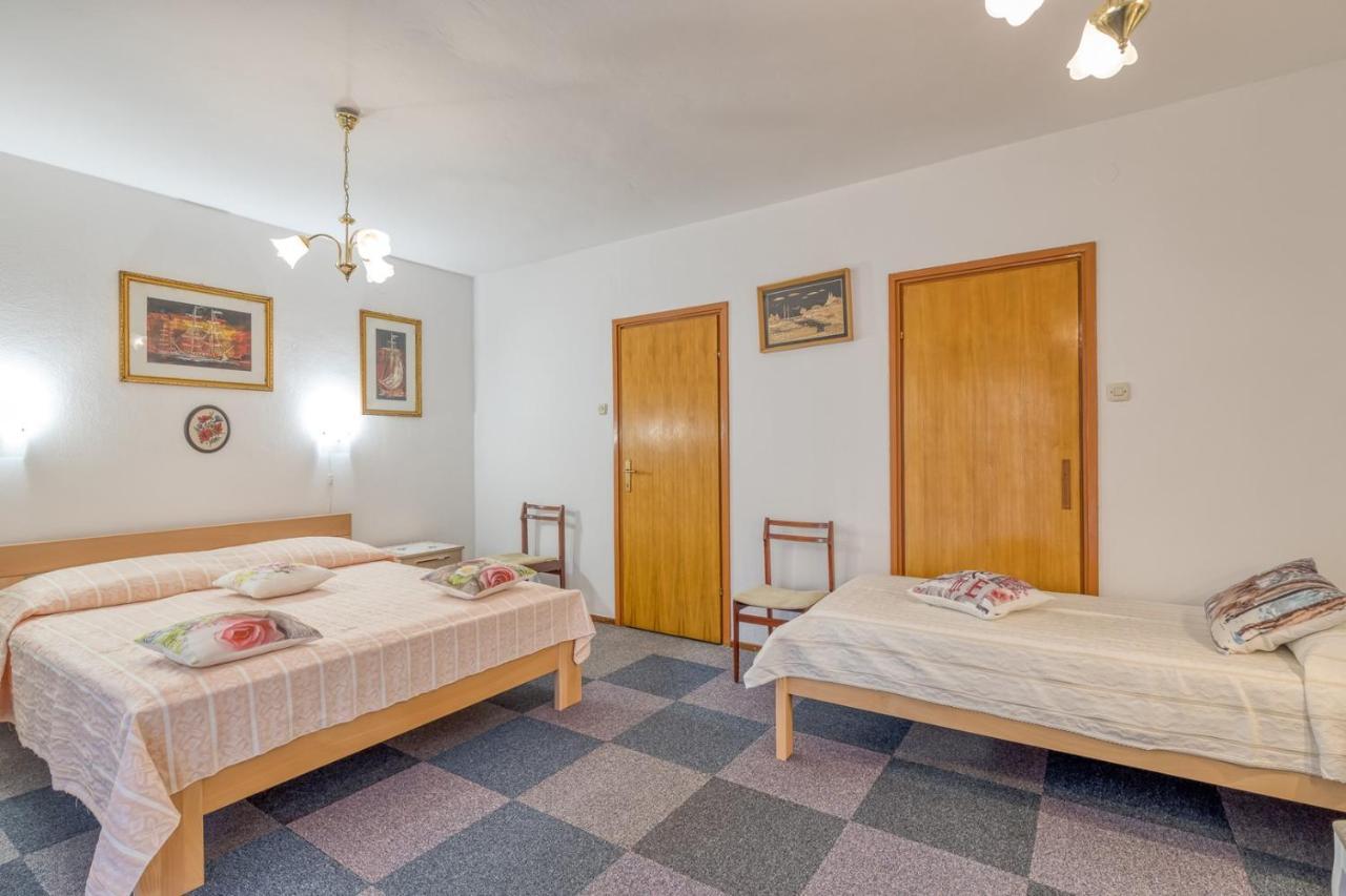 Apartment Complex Nevia بوريتش المظهر الخارجي الصورة