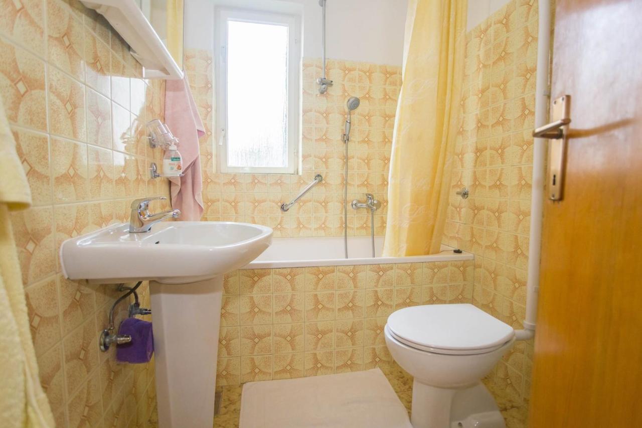 Apartment Complex Nevia بوريتش المظهر الخارجي الصورة