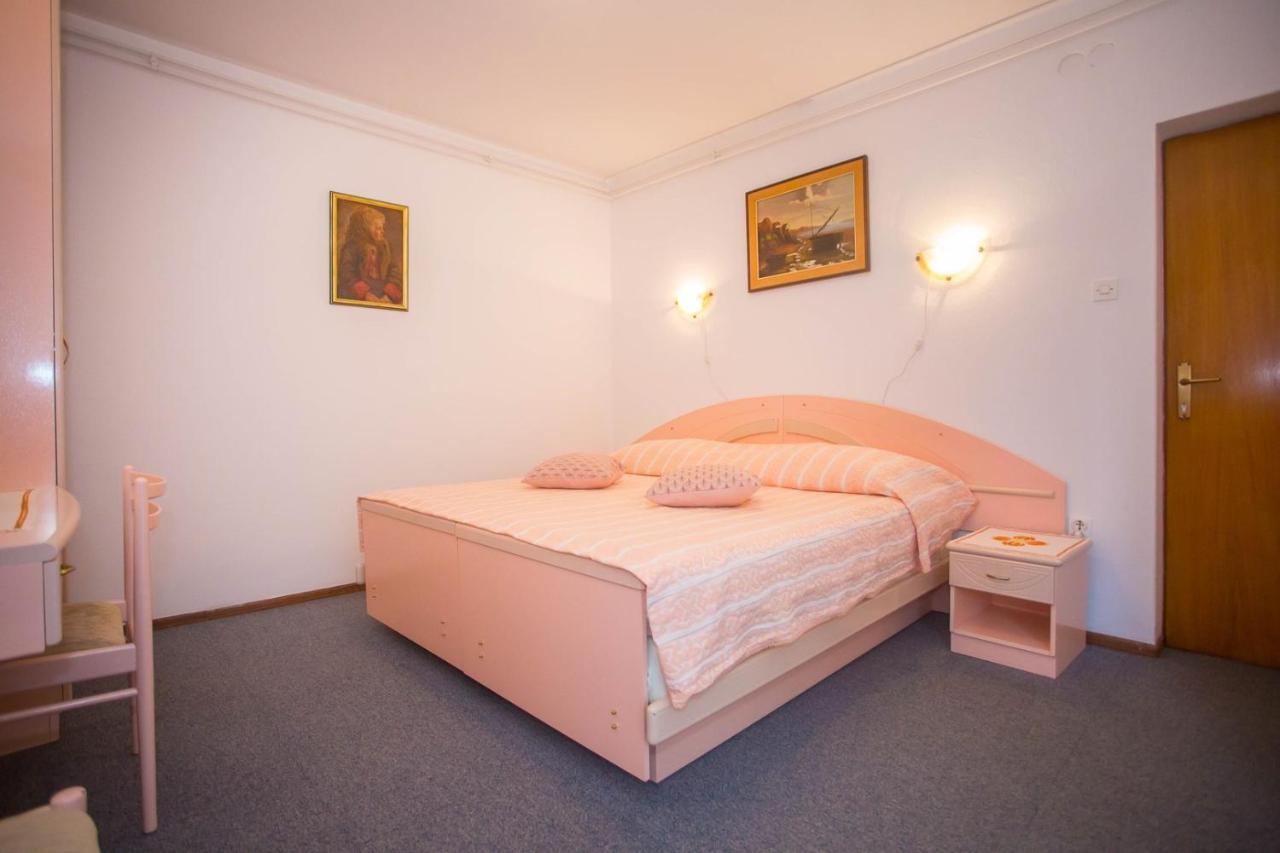 Apartment Complex Nevia بوريتش المظهر الخارجي الصورة